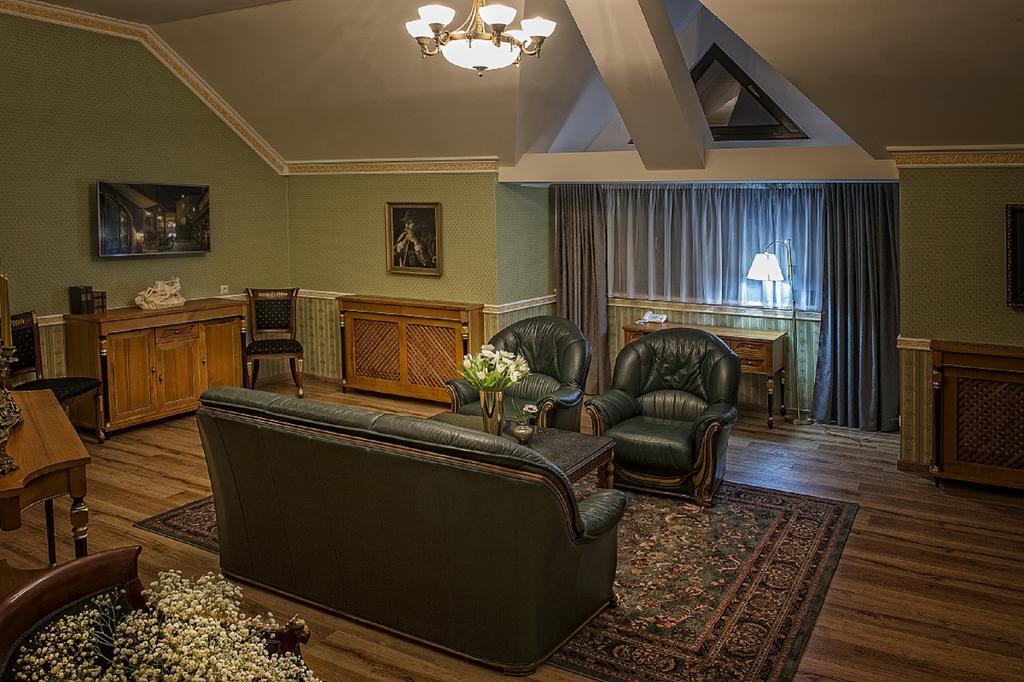 Hotel Pod Bránou Bardejov Quarto foto