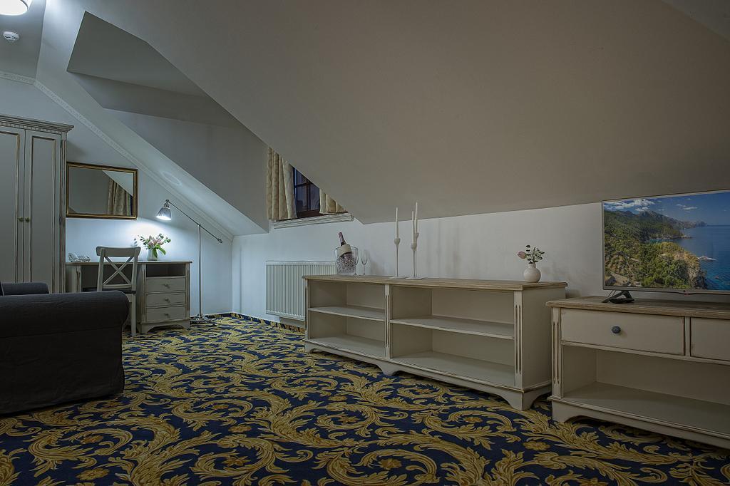 Hotel Pod Bránou Bardejov Quarto foto