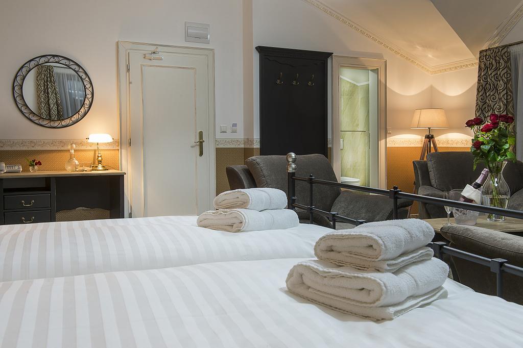 Hotel Pod Bránou Bardejov Quarto foto